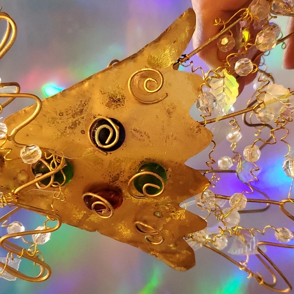 Metal 11.5 inch gold tone tree - Picture 3 of 5